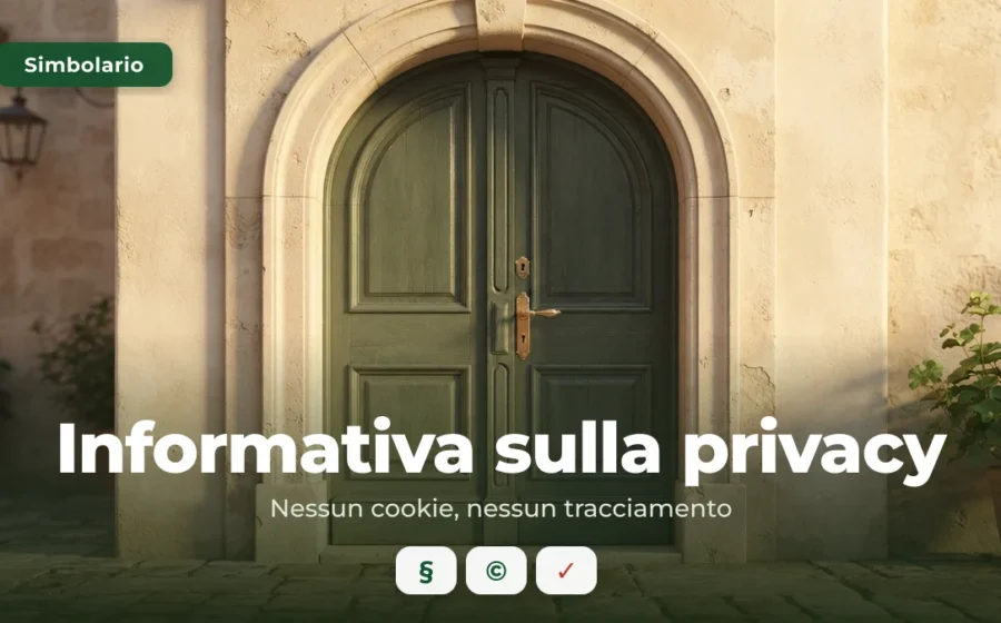 Portone italiano verde salvia con serratura in ottone: l'informativa sulla privacy di Simbolario
